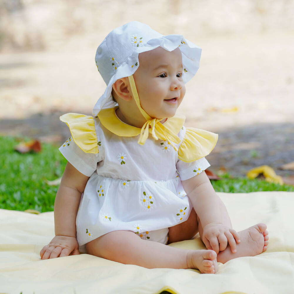 Piccola Speranza-Baby Girls White Cotton Shortie Set with Embroidered Daisies | Childrensalon