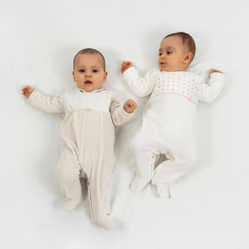 Pureté Du... Bébé-بيبي غرو قطيفة مطرز بالورود لون عاجي للبنات | Childrensalon