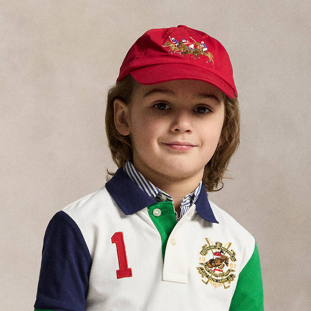 Ralph Lauren-كاب بيسبول قطن بشعار المهر الثلاثي لون أحمر للأولاد | Childrensalon