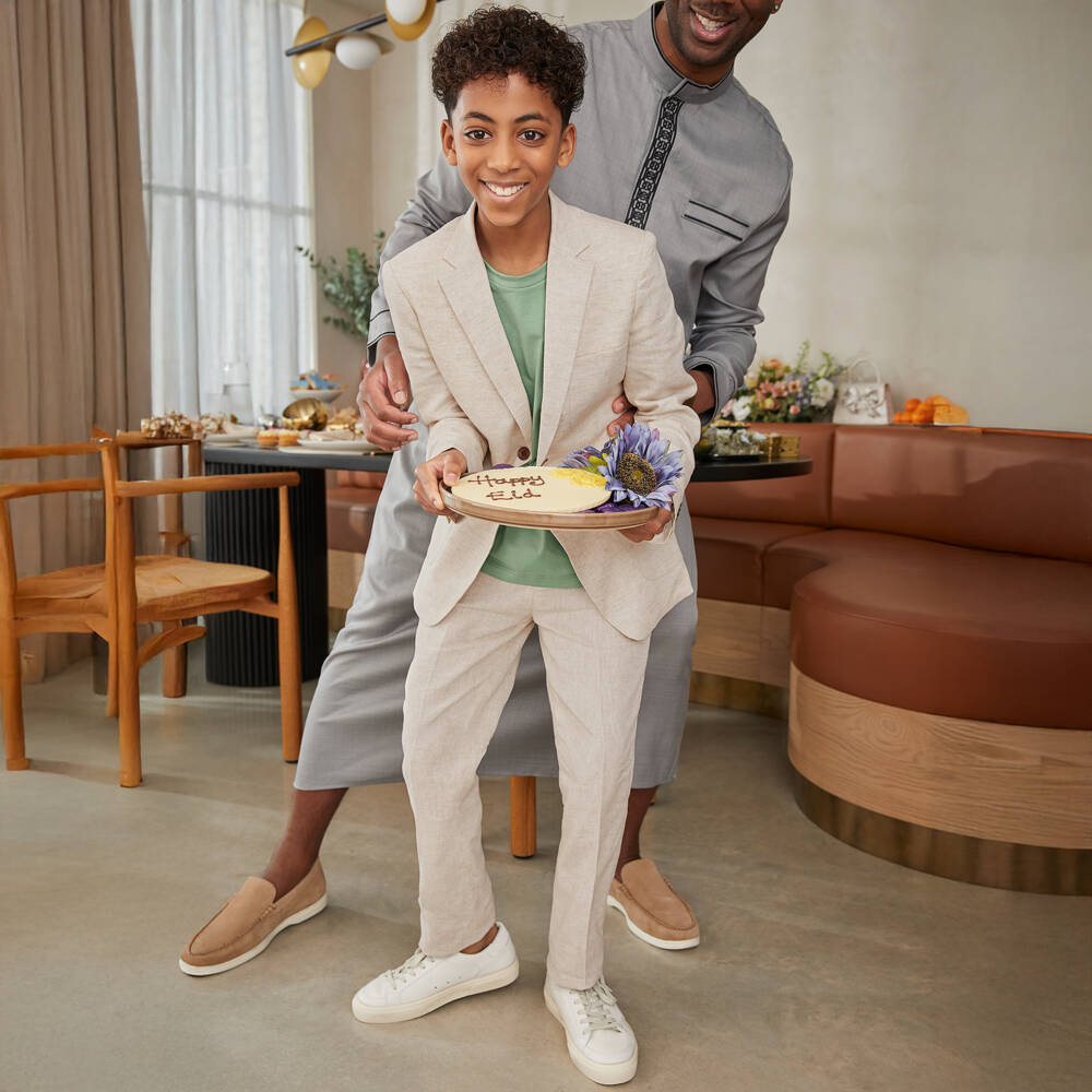 Romano-بدلة كتّان لون بيج للأولاد | Childrensalon