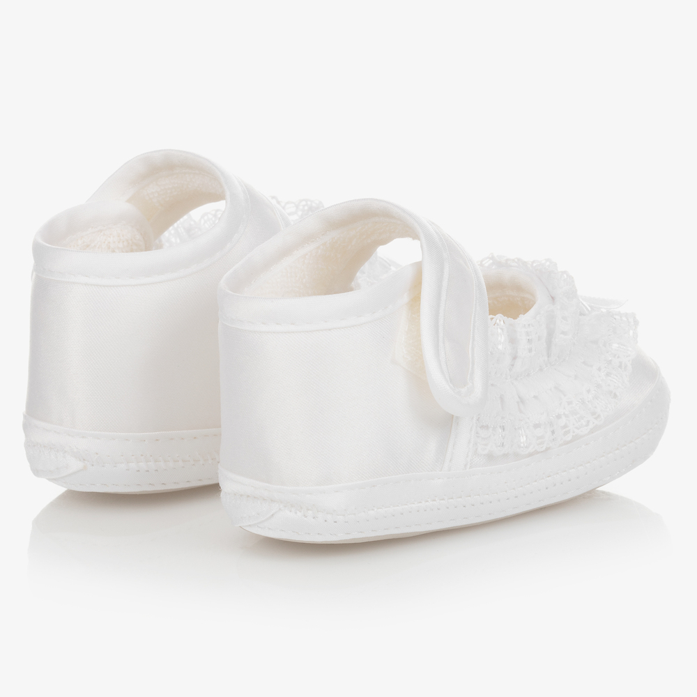 Sarah Louise-حذاء ساتان لون أبيض للمولودات | Childrensalon