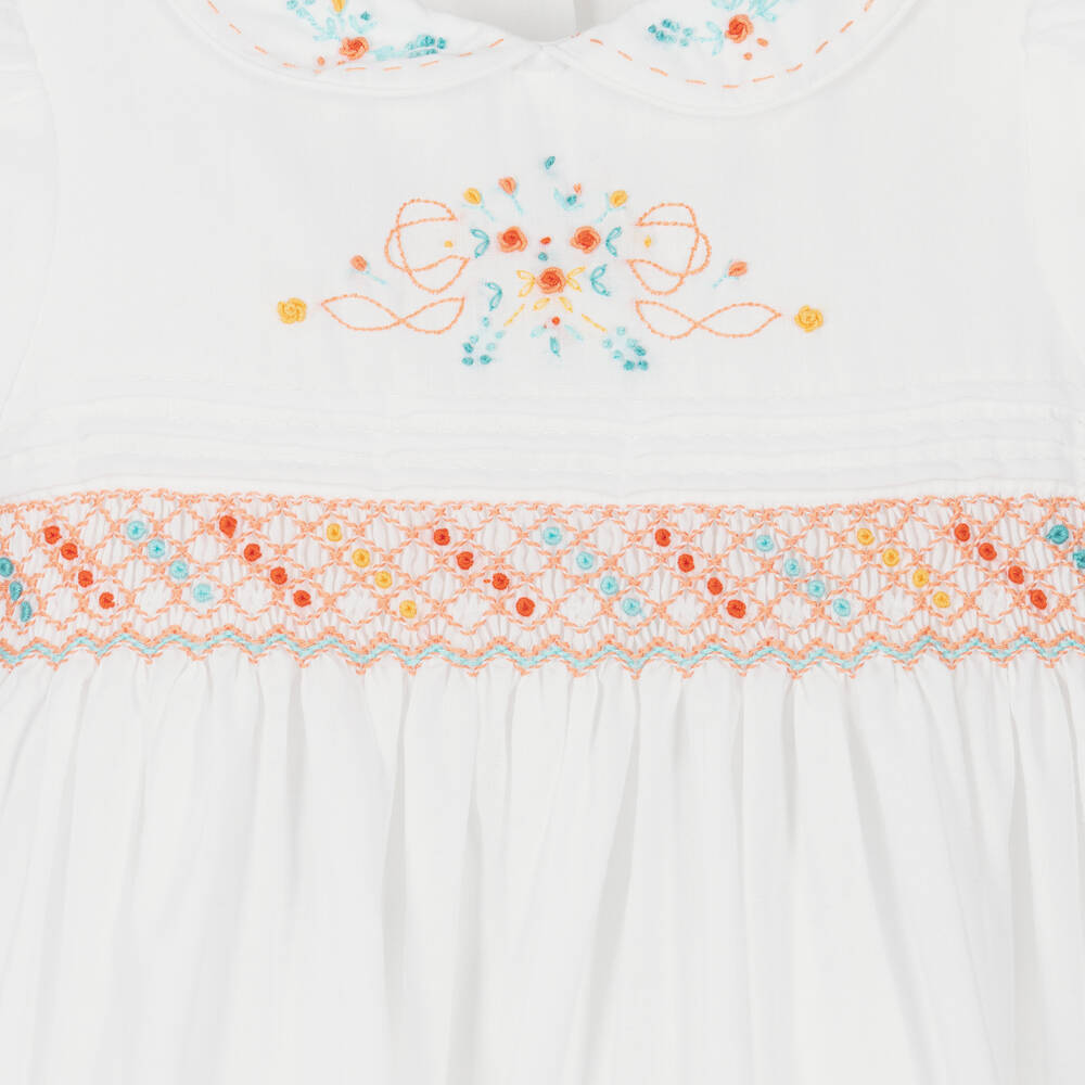 Sarah Louise-فستان بتطريز سموك قطن لون أبيض | Childrensalon