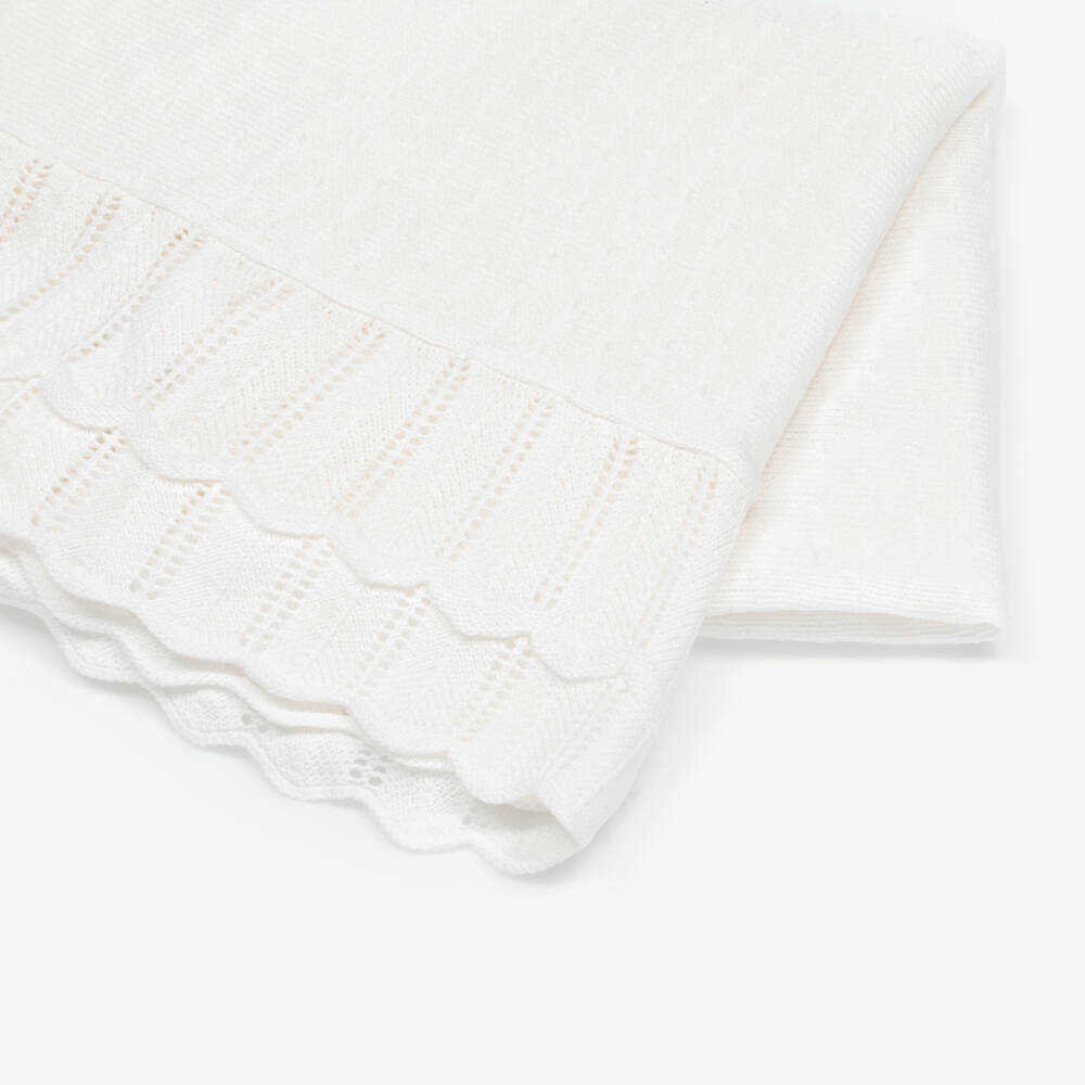 Sarah Louise-شال محبوك بحواف بتصميم صدفي لون أبيض (120 سم) | Childrensalon