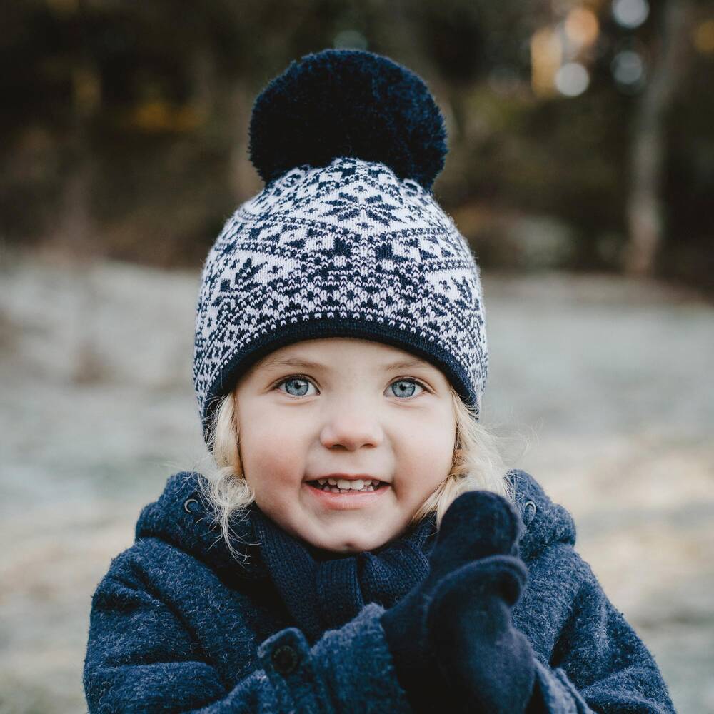 Sätila of Sweden-Navy Blue Alice Knitted Large Pom-Pom Beanie | Childrensalon