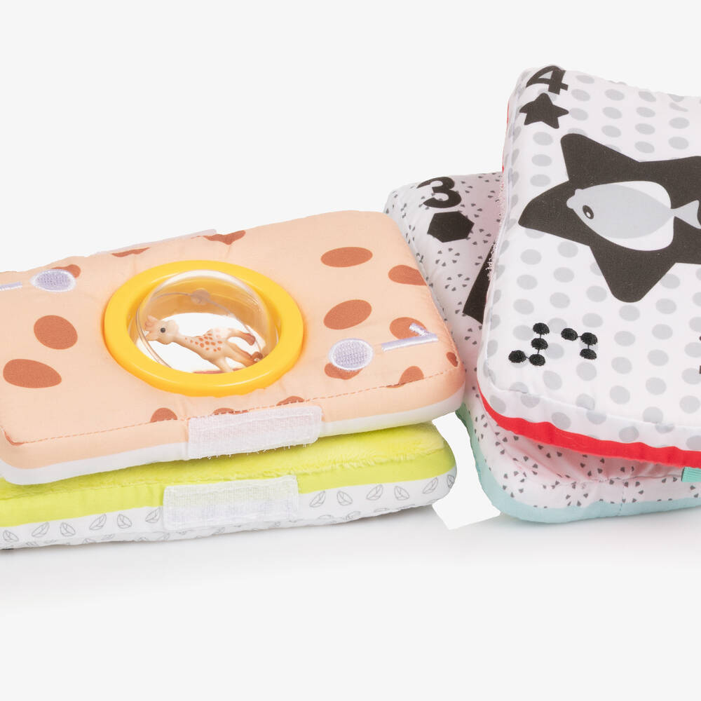 Sophie la Girafe-Colourful Sensory Baby Toy Cards (14cm) | Childrensalon