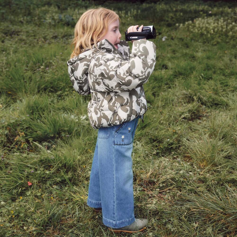 Stella McCartney Kids-Girls Blue Wide-Leg Jeans with Embroidered Flowers | Childrensalon