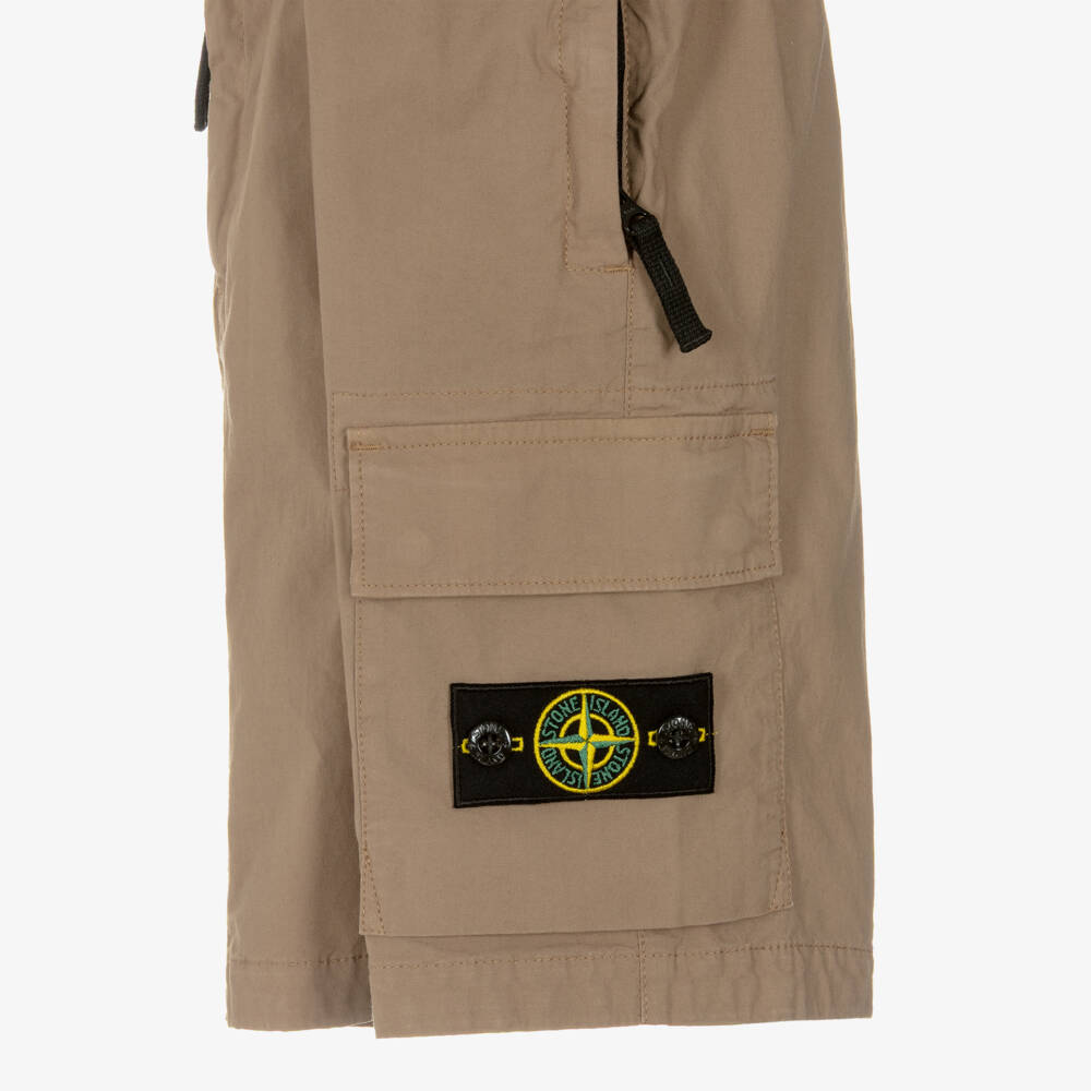 Stone Island Junior-شورت قطن بشعار البوصلة لون بني فاتح للأولاد | Childrensalon
