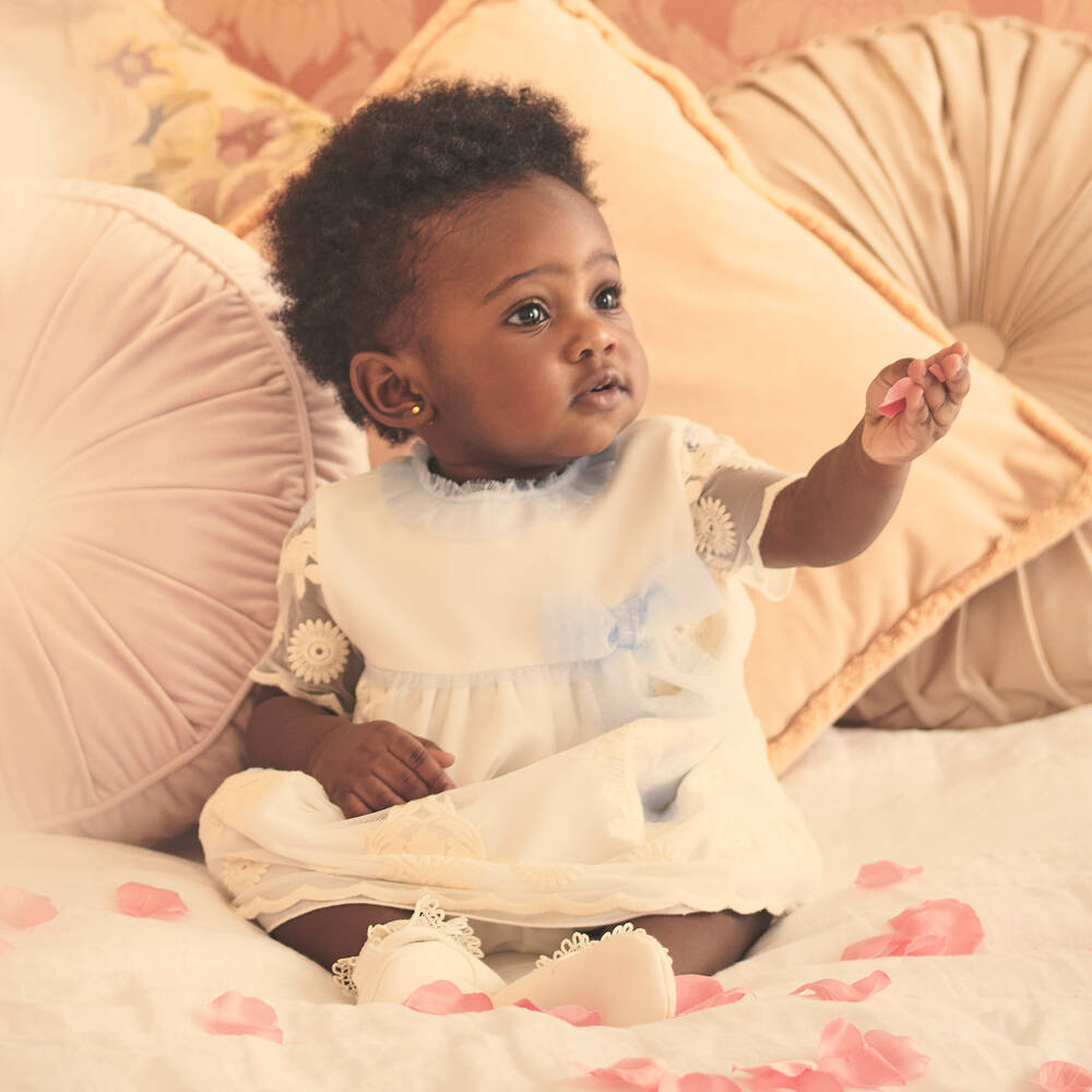 Story Loris-Ivory Lace Cotton Baby Socks | Childrensalon