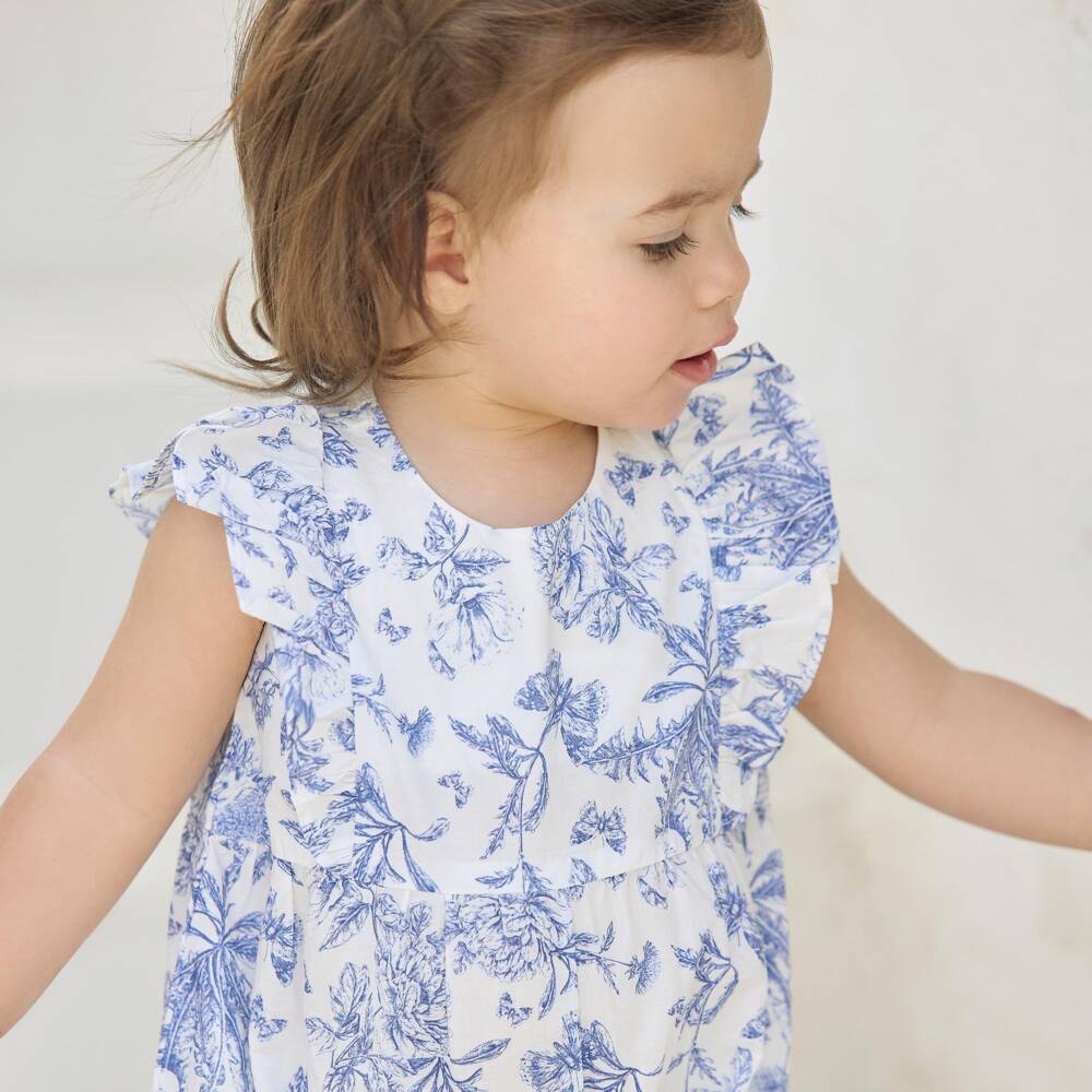 Tartine et Chocolat-Baby Girls White & Blue Toile De Jouy Shorts Set | Childrensalon