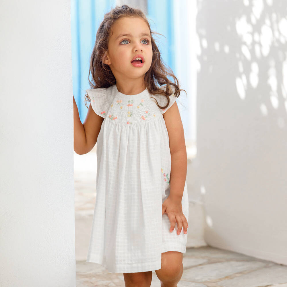 Tartine et Chocolat-Платье белое хлопковое с вышивкой цветов для девочек | Childrensalon