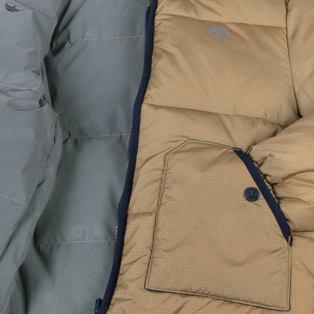 Timberland-جاكيت منفوخ بوجهين لون بيج وفضي للأولاد | Childrensalon