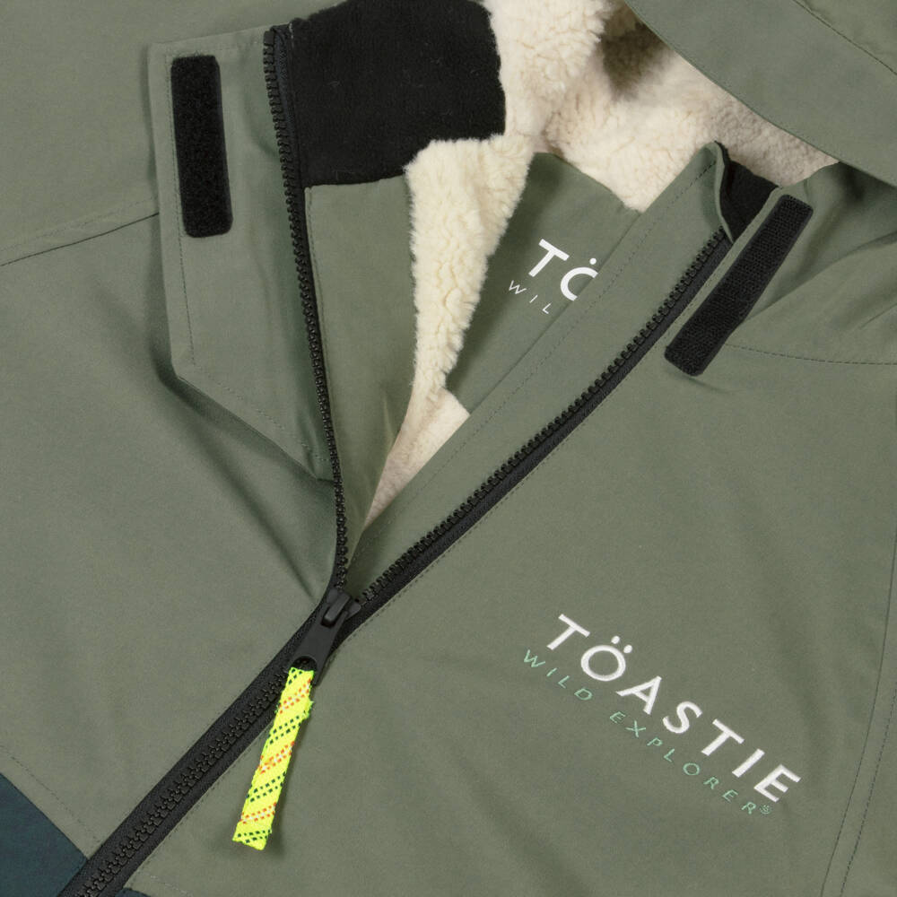 Töastie-Green Weatherproof Changing Coat | Childrensalon