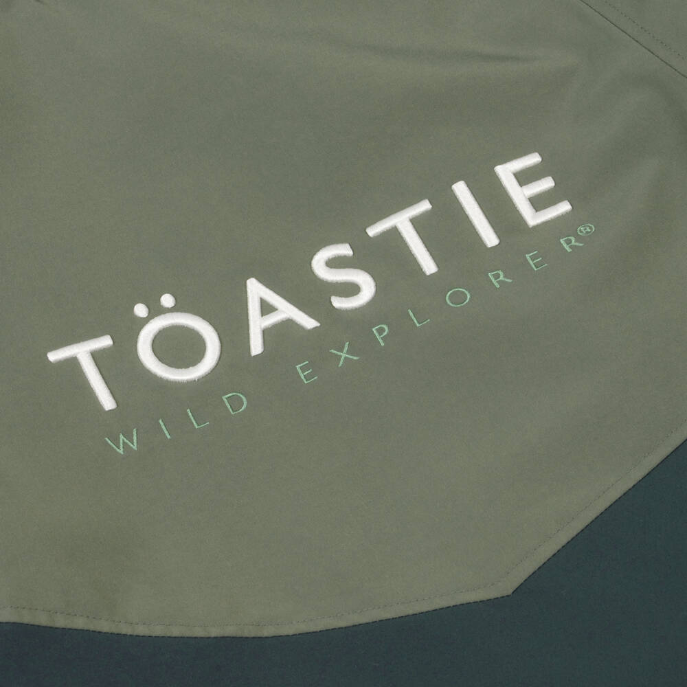 Töastie-Green Weatherproof Changing Coat | Childrensalon