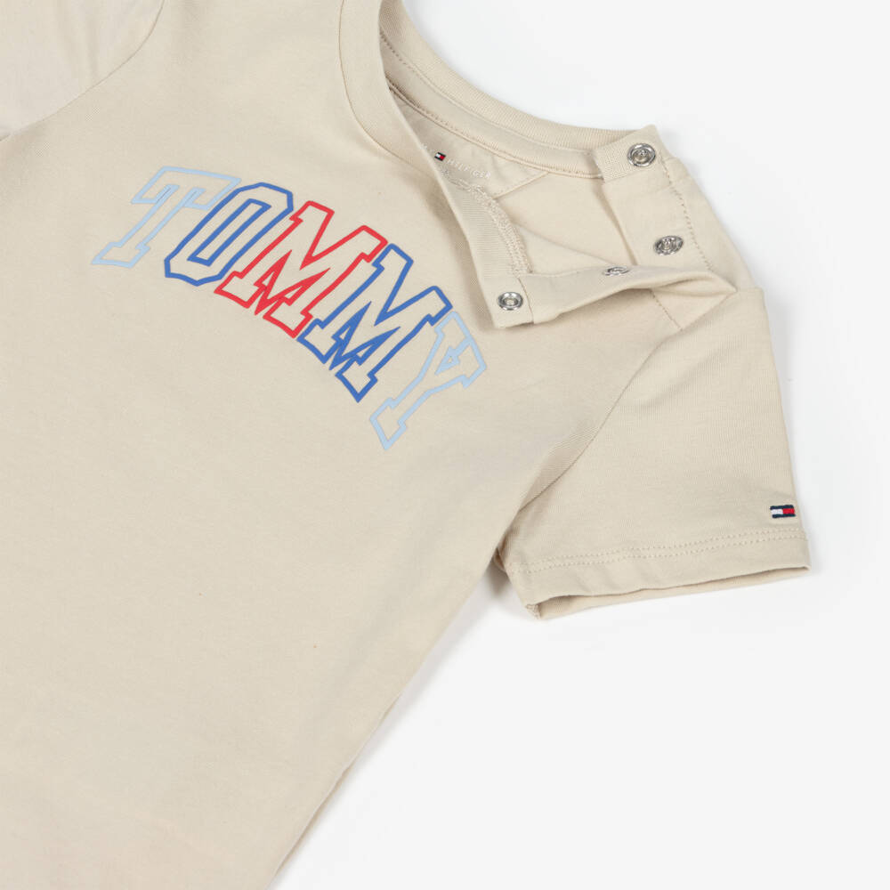 Tommy Hilfiger-Beige Cotton Baby T-Shirt with Varsity Logo | Childrensalon