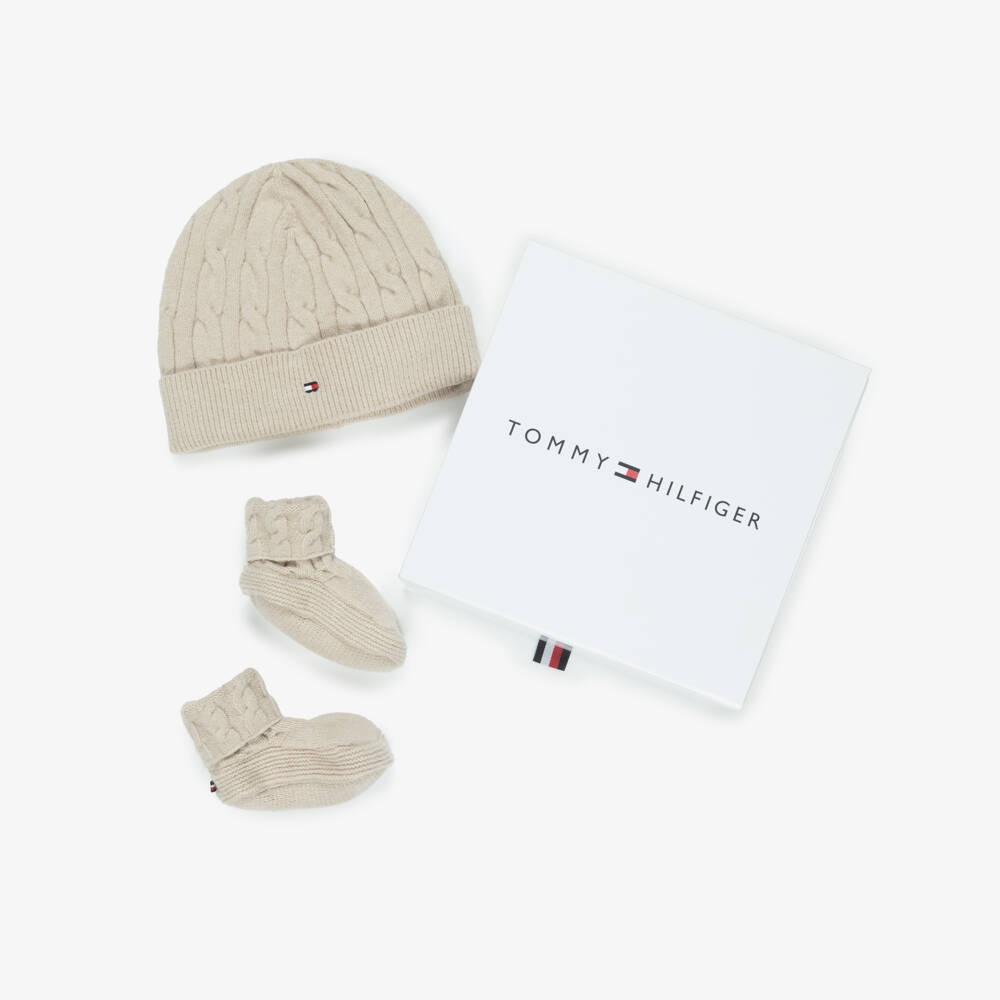 Tommy Hilfiger-Комплект бежевый трикотажный из шапочки бини и пинеток | Childrensalon