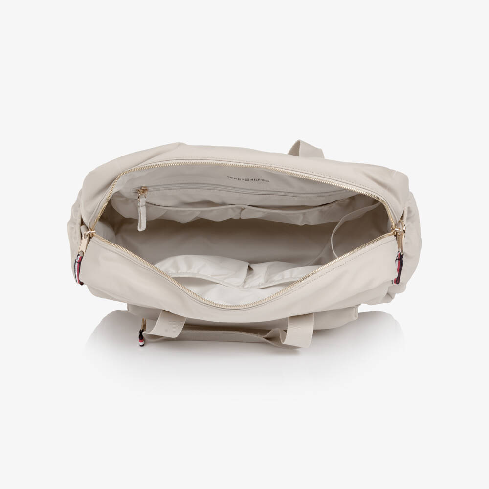 Tommy Hilfiger-حقيبة تغيير الحفاضات كانفاس لون بيج (39 سم) | Childrensalon