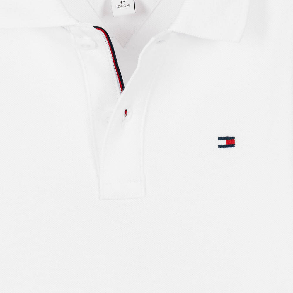 Tommy Hilfiger-توب بولو بأكمام طويلة بيكيه لون أبيض للأولاد | Childrensalon