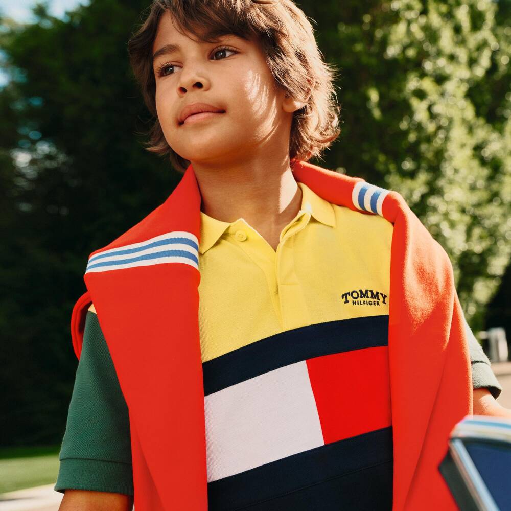 Tommy Hilfiger-Рубашка поло желто-синяя из хлопка с цветоблоками для мальчиков | Childrensalon