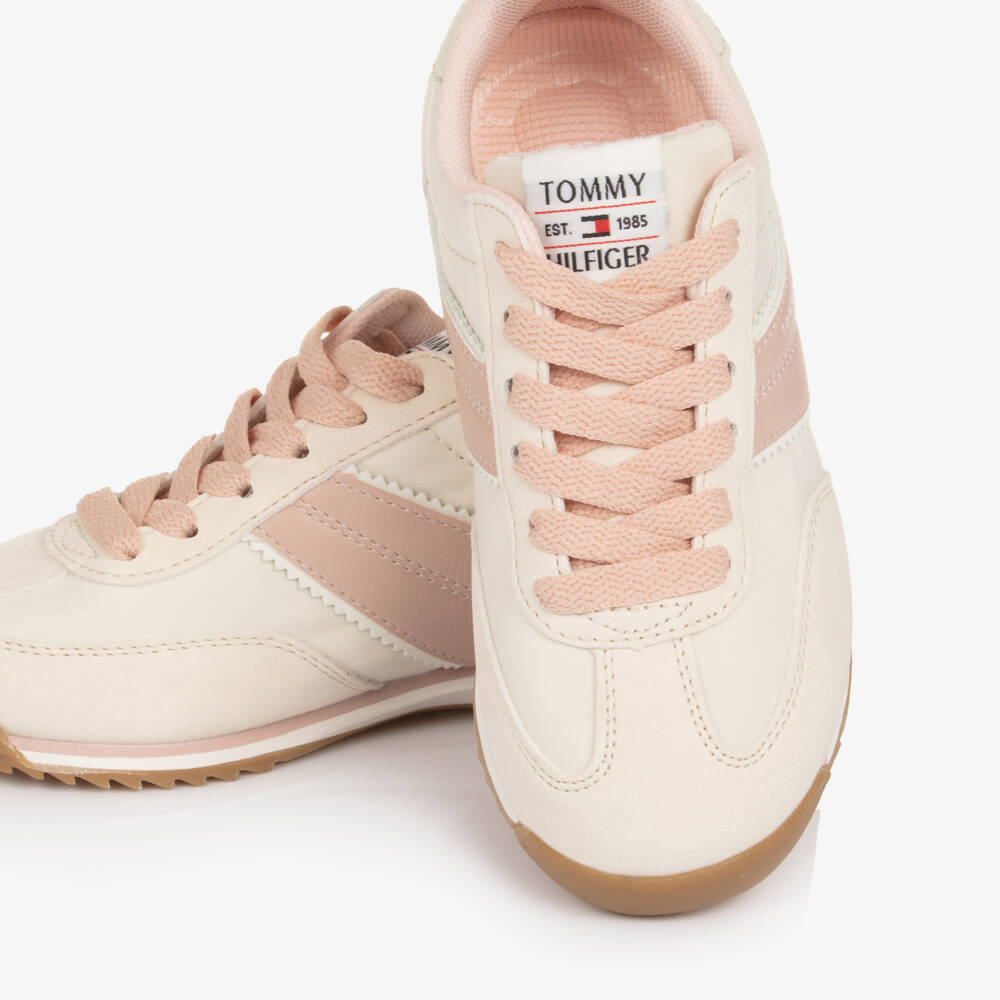 Tommy Hilfiger-حذاء رياضي بأربطة لون زهري وعاجي للبنات | Childrensalon