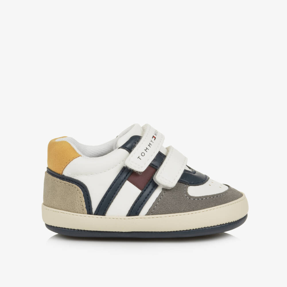 Tommy Hilfiger-White Colourblock Baby Pre-Walker Trainers | Childrensalon