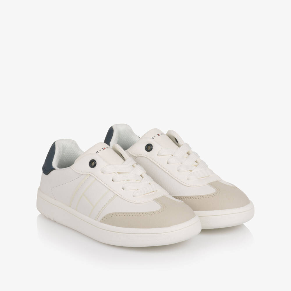 Tommy Hilfiger-Кроссовки белые из искусственной кожи на шнуровке с контрастной отделкой | Childrensalon