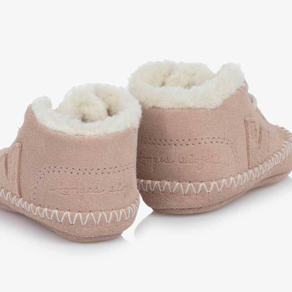 VEJA-Pink Konges Sløjd Pre-Walkers in Suede Leather | Childrensalon
