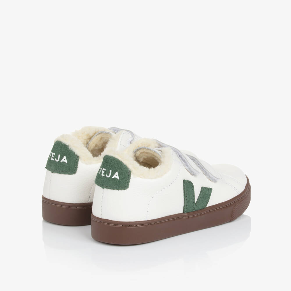 VEJA-حذاء رياضي جلد لون أخضر وأبيض للأطفال  | Childrensalon