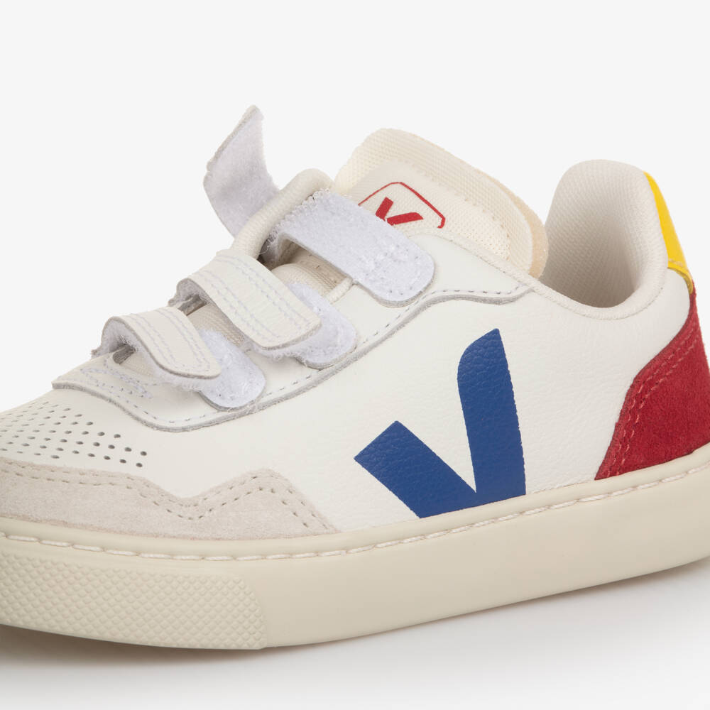 VEJA-White Small V-90 Leather Velcro Trainers | Childrensalon