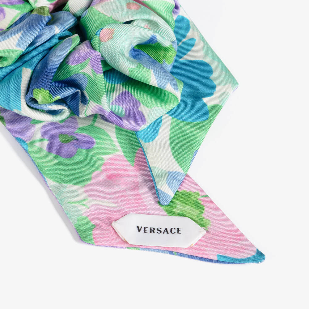 Versace-ربطة شعر حرير بطبعة ورود لون أزرق وبنفسجي للبنات | Childrensalon