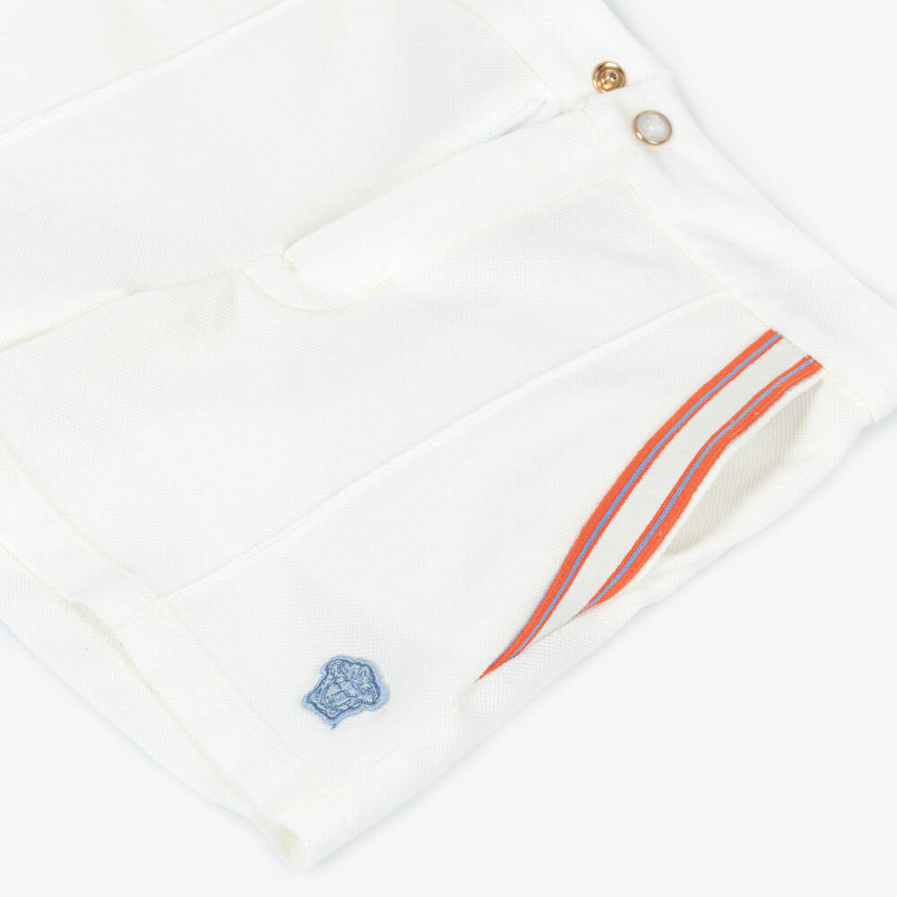 Versace-شورت بشعار ميدوسا بيكيه لون عاجي للأولاد | Childrensalon