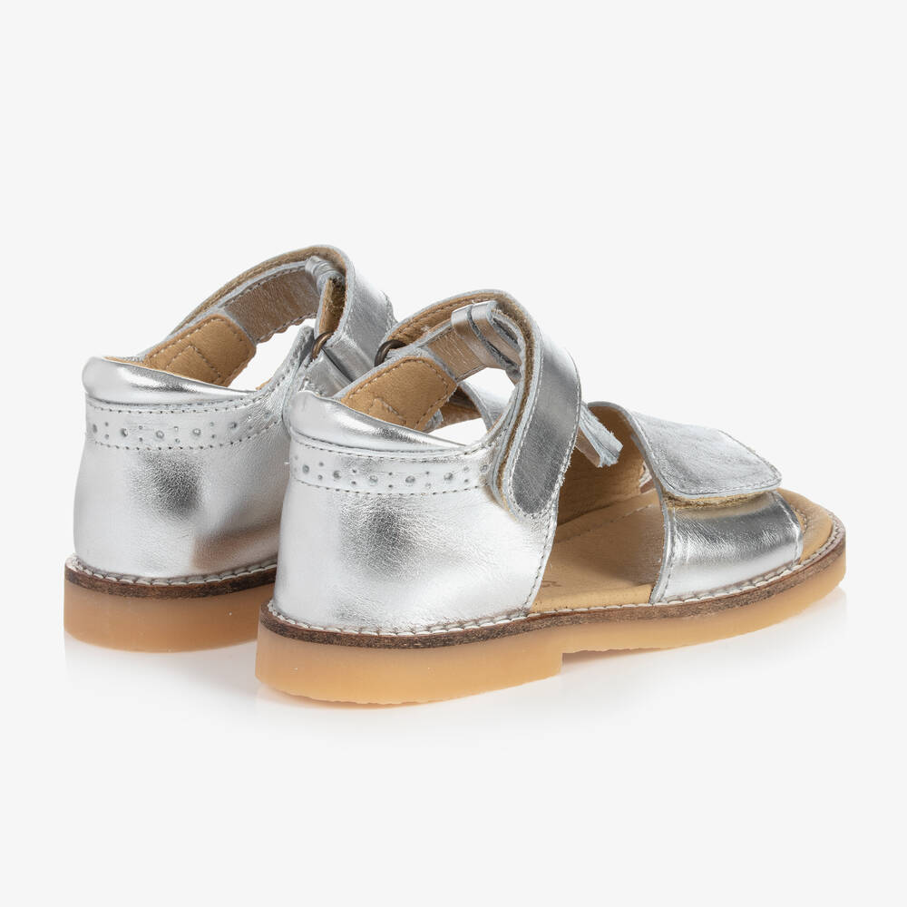 Young Soles-صندل بنَاتي جلد لون فضّي | Childrensalon