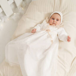 Artesanía Granlei-Baby Girls Ivory Ceremony Gown & Bonnet Set | Childrensalon