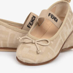 Fendi-باليرينا جاكار لون بيج للمولودات | Childrensalon