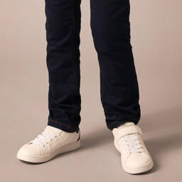 Geox-حذاء رياضي جلد صناعي لون أبيض للأولاد | Childrensalon