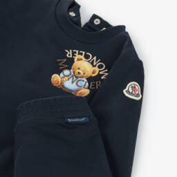 Moncler Enfant-طقم رياضي بشعار دب قطن لون كحلي للأولاد  | Childrensalon