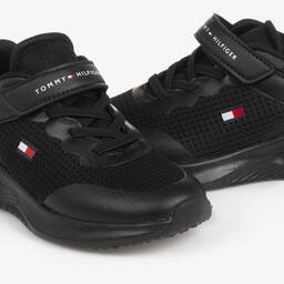 Tommy Hilfiger-حذاء رياضي بشريط لاصق جلد صناعي و شبك لون أسود | Childrensalon