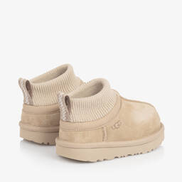 UGG-بوت كلاسيك جلد شامواه لون بيج للأطفال | Childrensalon