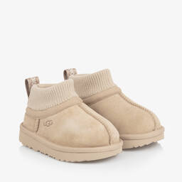 UGG-بوت كلاسيك جلد شامواه لون بيج للأطفال | Childrensalon