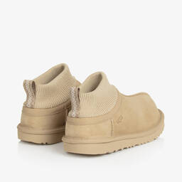 UGG-بوت كلاسيكي جلد شامواه لون بيج | Childrensalon