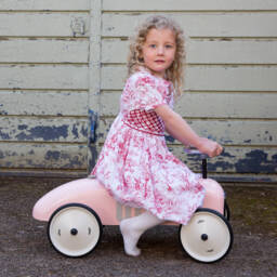 Vilac-Pink Ride-On Vintage Car (76cm) | Childrensalon