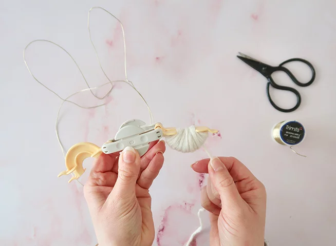 how to use a pom pom maker, how to use pompom maker, best pom pom maker, pom pom maker diy, pompom maker uk, pom pom maker tutorial, using a pompom maker, pom pom maker tool, pompom maker instructions, quick pom pom maker, how to make a 7 cm pom pom, how does a pom pom maker work