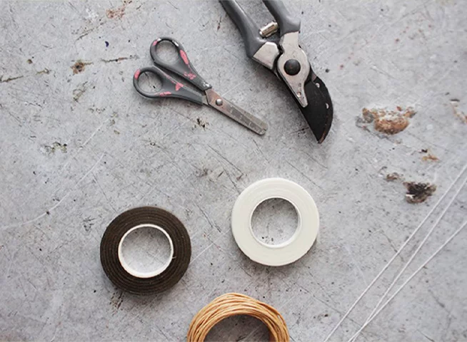 may day bank holiday, may day uk, may day holiday, how to make a flower crown, girl with flower crown, flower crown making, flower crown uk, flower crown headband, flower crown diy, flower crown tutorial, flower crown hairstyles